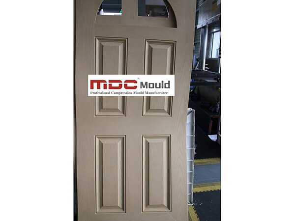 Molde para puertas SMC